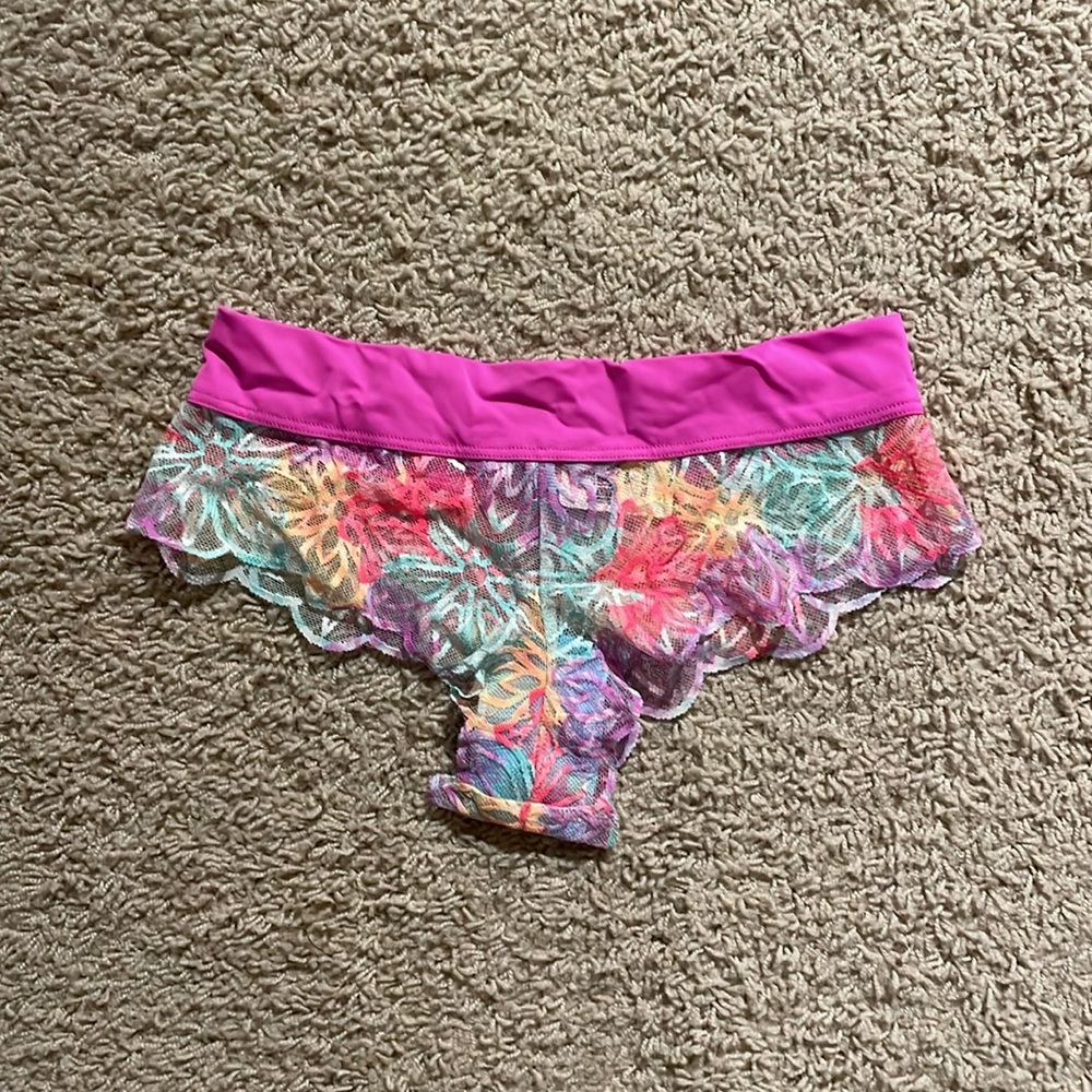 NWT PINK Victoria’s Secret Pink Multicolored Lace Low Rise Cheekster Panty